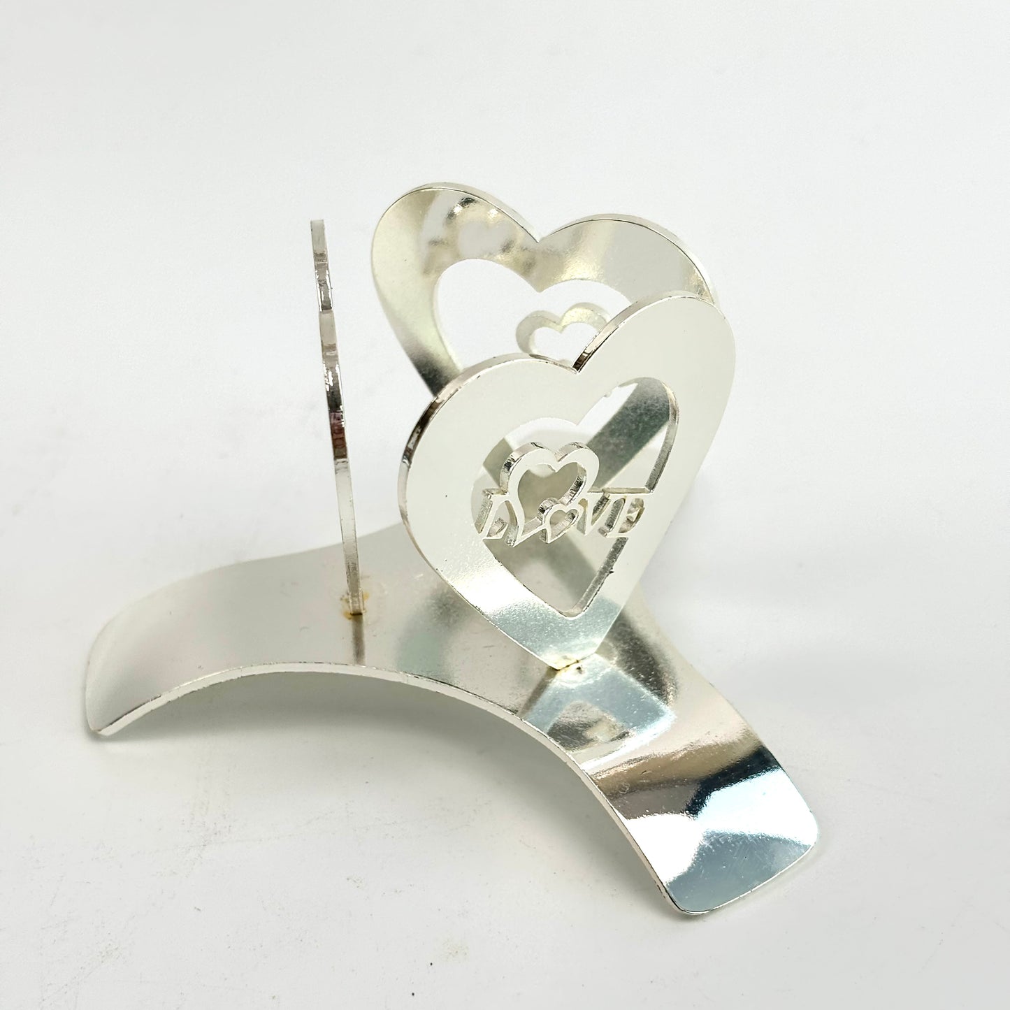 $5.6/1pcs Three hearts base crystal sphere base.