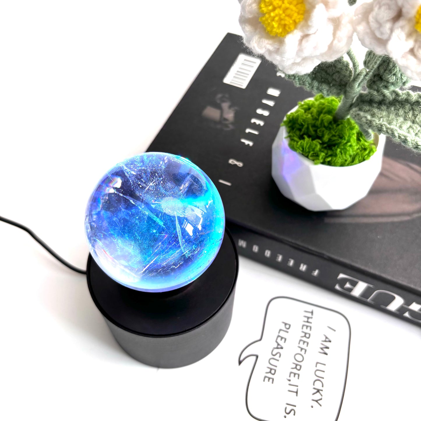 $27.2/1pcs Black Rotating Luminous Crystal Ball Base