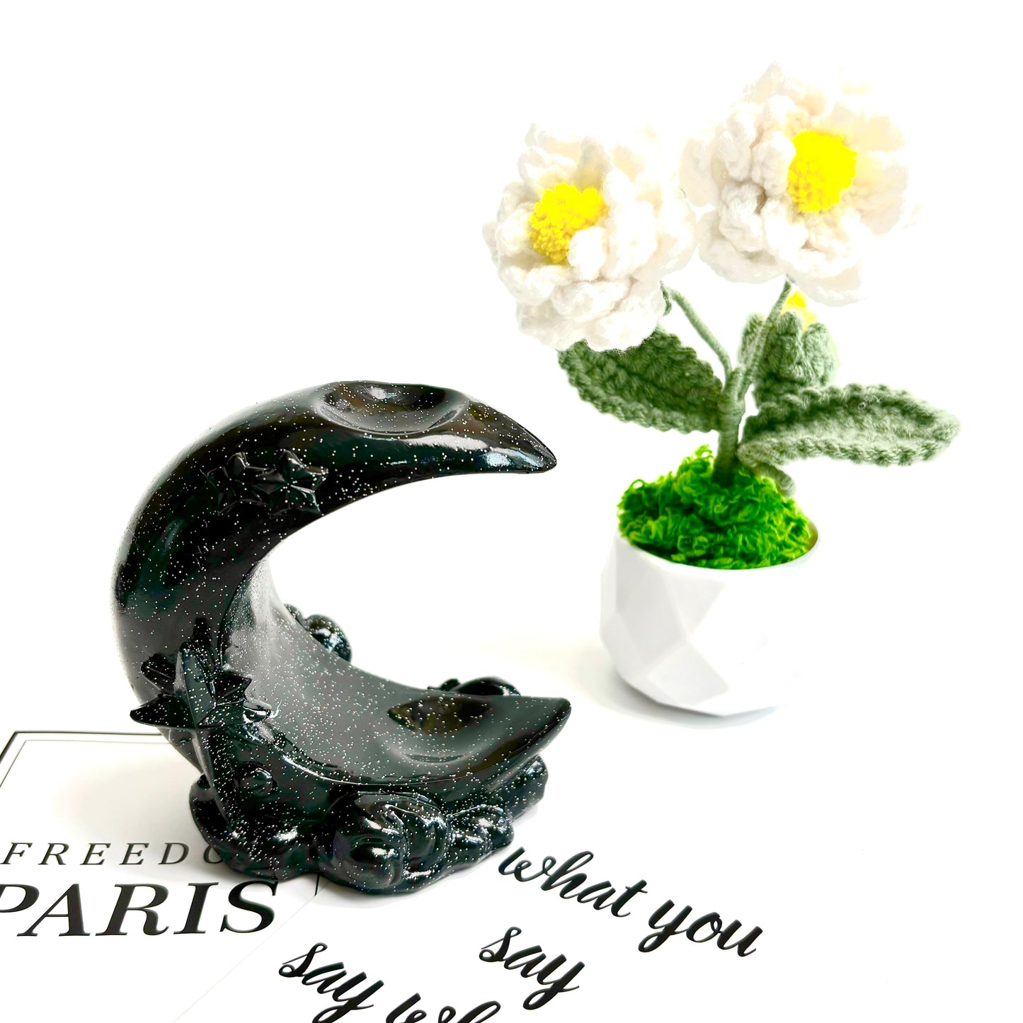 $12.8/1pcs Black moon crystal sphere Resin  base.