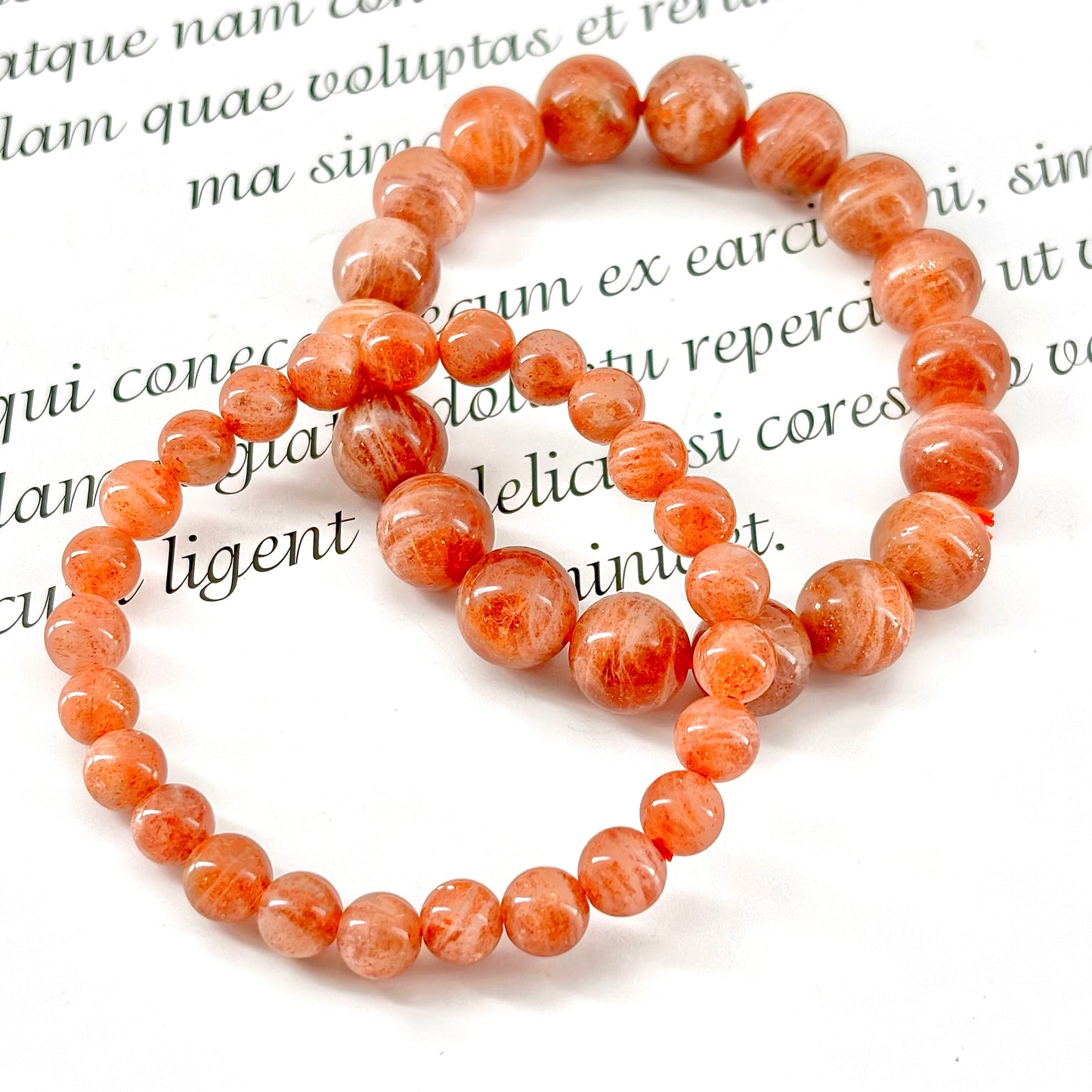 Wholesale various types of crystal materials bracelet, suitable for customers purchasing in large quantities, priced at only 80%.