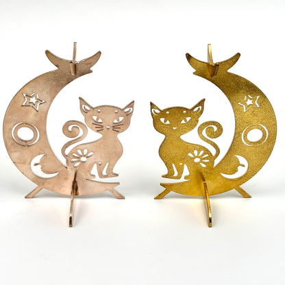 $4.8/1 pieza Gatito sentado en la base de la esfera de cristal lunar.